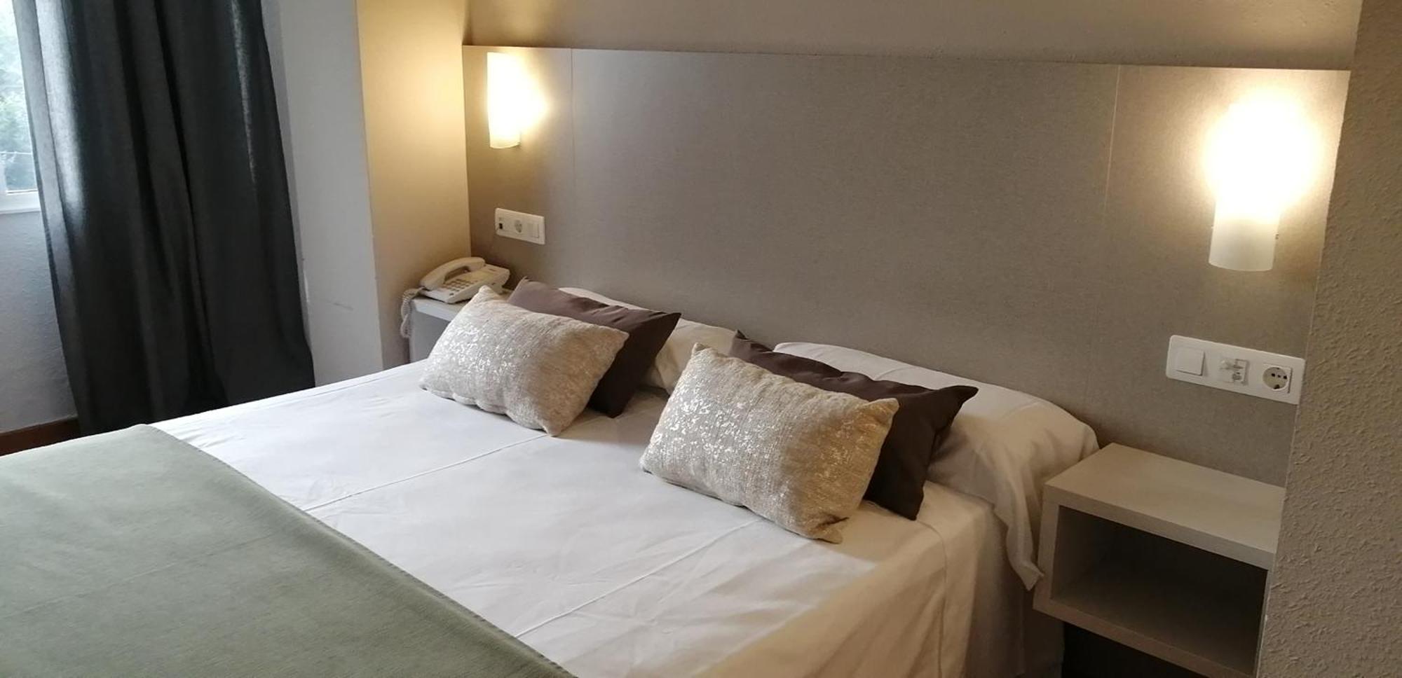 Duerming Villa De Sarria Hotel Bagian luar foto