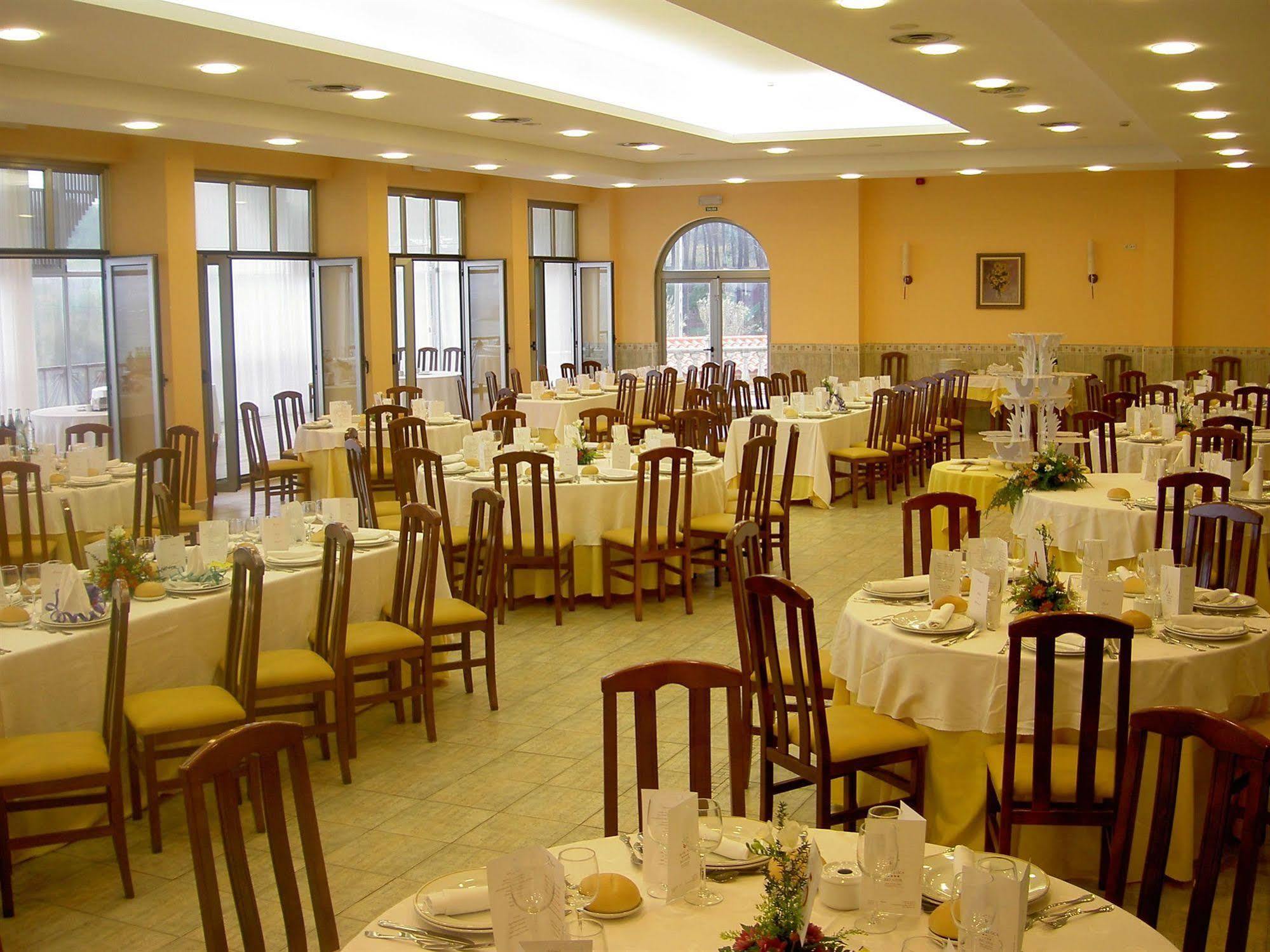 Duerming Villa De Sarria Hotel Bagian luar foto