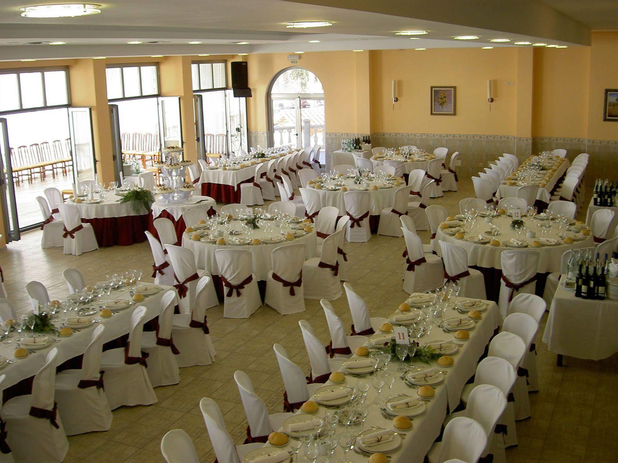Duerming Villa De Sarria Hotel Bagian luar foto